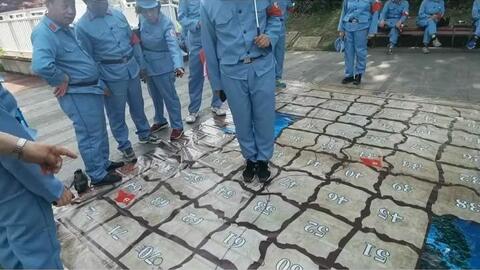 红军过草地游戏,红军过草地团队拓展游戏体验