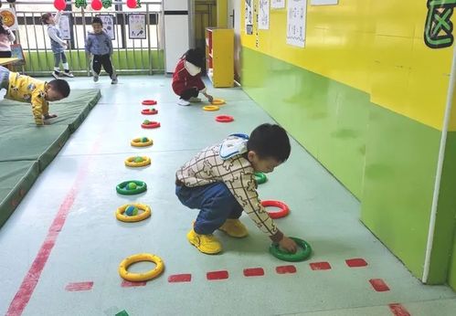 平衡类大班游戏,大班幼儿体育游戏创新实践