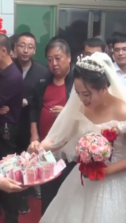 抓钱结婚游戏,趣味互动见证爱情承诺